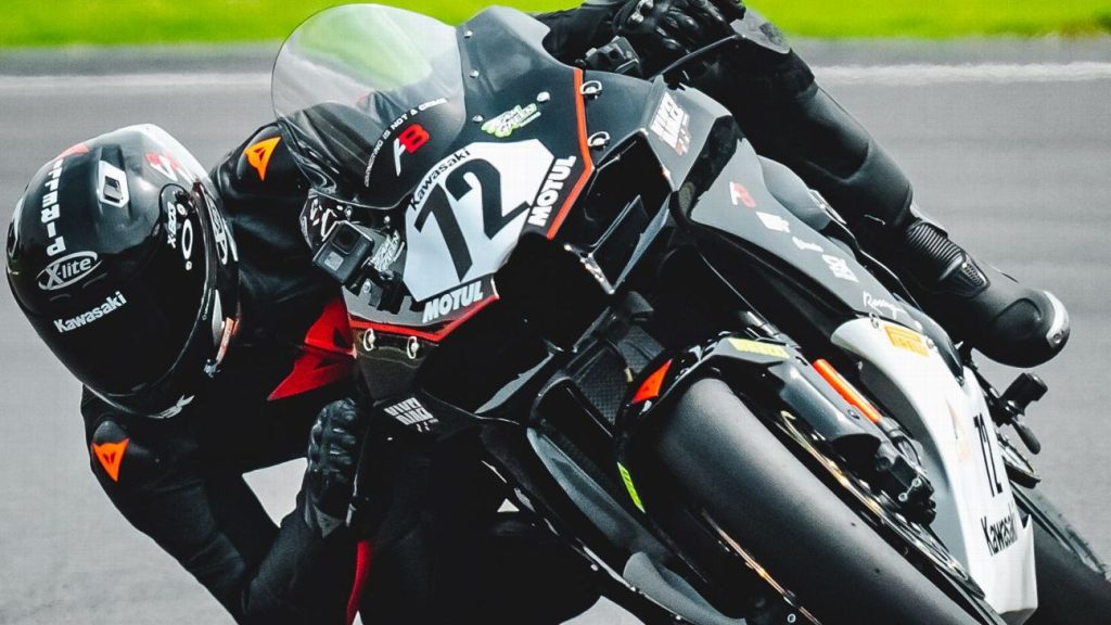 Pilotos de carreras de motos famosos de España y el mundo